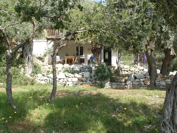  picture: Beautiful Plot in Pelion/Greece for Sale.